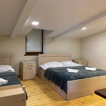 Anano'S Guesthouse Боржомі Екстер'єр фото